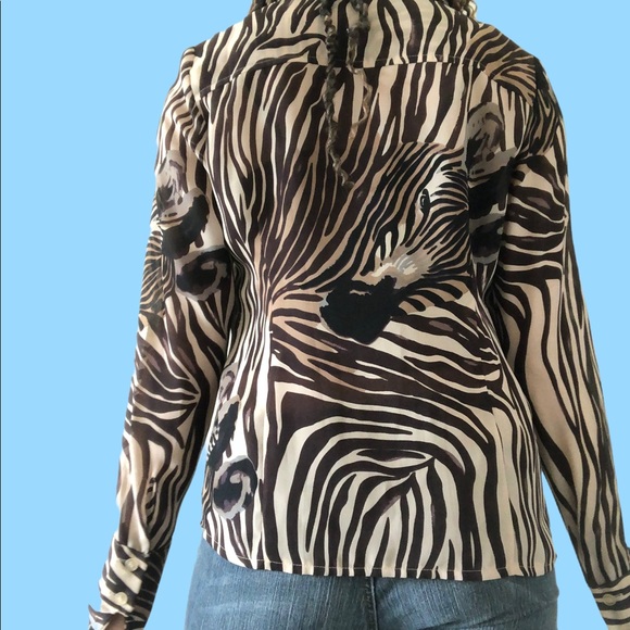 Long Sleeve Zebra Print Button Up Blouse - Picture 4 of 4